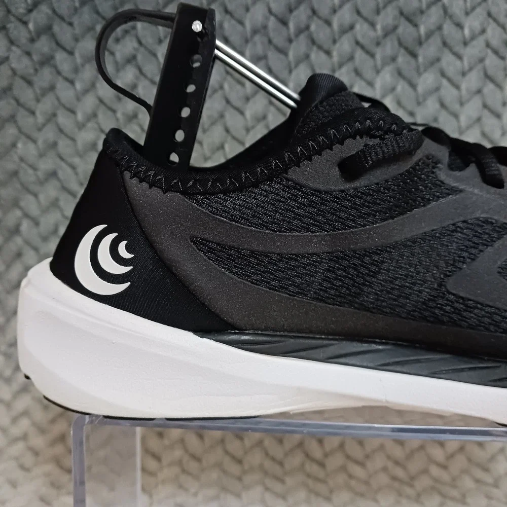 Topo Athletic ST 4 Balck White Women's Road Running Cushioned Shoes Size 8.5